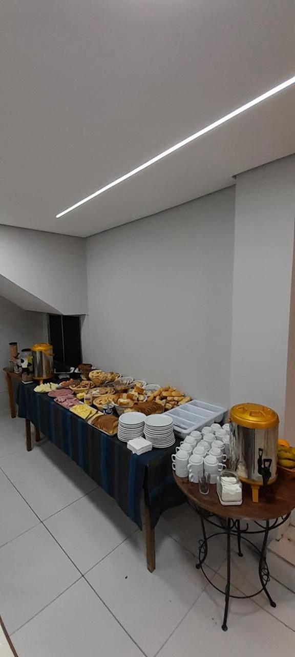Hotel Cesar Nogueira อาปาเรซีดา ภายนอก รูปภาพ